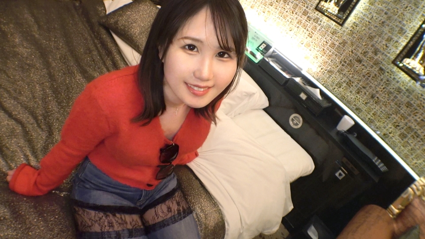 長相看起來像個小孩，但內心卻是成熟的色情護士。這位在色情直播中活躍的姐姐，終於在鏡頭前公開了性愛！她用迷人的表情吸吮陰莖，展現了半年來首次插入時的高潮表情，而且無需投幣即可觀看！【初次拍攝】在網路上應徵AV→AV體驗拍攝 2348