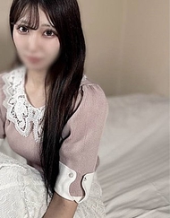 這真是太棒了！【無】【中出2回合】鄉下長大的美女過於敏感，濕得一塌糊塗。親密互動，愛液不斷流出的弱小小穴被中出了兩次。※有特典