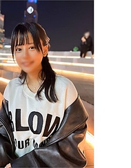 【震度10】超危險！極致的反差萌！娃娃臉「J罩杯」爆乳治療師（24歲）異次元般的胸部按摩⇒在所有姿勢下都能欣賞到晃動的胸部並中出（詩音）