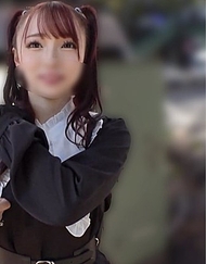 知名網紅地雷系女子的超絕雙人フェラ拔。激烈活塞導致連續潮吹，白色濁液顔射後清理フェラ的影片流出。