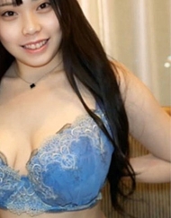 【無】100公分的H罩杯？I罩杯？比臉還大的巨乳！而且素顏時這張可愛的臉蛋與身材的不平衡令人震驚！乳交夾射　內射　※特典高畫質