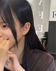 爆乳與泳裝的神級組合♡在興奮不已、J罩杯晃動不已的みるちゃん臉上大量射精。