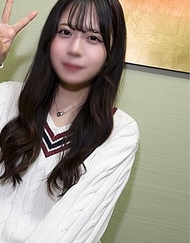 【初次拍攝】目標成為偶像出道的纖細小梓醬。雖然害羞，但從後方進入時忍不住喘息，白皙的肌膚變得通紅。「不行，好舒服，要去了！」緊緻的小穴被滾燙的精液深深注入。