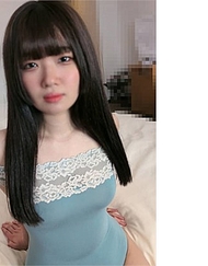 獨家販售【無修正】今天我不能出去！！睽違8個月再次見面的萌繪ちゃん，依然散發著〇〇氣味的私處，聽說是完全危險日，但既然是難得的性愛攝影機會，就在19歲的私處裡進行容量超載的內射作為禮物。