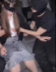 【素人個人拍攝】【亂交】孕育大量連續中出・美人牙科助手凌辱4P