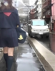 【FC2基準超越】生活瀕臨崩潰的18歲。青春兌現中出記錄。※不預定再次銷售。