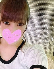 清純系又治癒系！只要擁抱就能感受到愛的超治癒系按摩美女・濃厚自拍中出性愛！