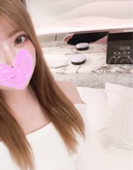 獨家販售【無修正】21歲E罩杯・就讀名牌大學、在星巴克打工的瞳孔閃亮天真爛漫色情*與甜蜜約會!!敏感的光滑私處被激烈插入中出性愛!!