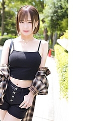 【2025最高傑作】令人驚艷的美腿纖細人妻・29歲 與昔日炮友睽違3年的再會性愛 激烈釋放性欲的中出無套交尾（なるみ）