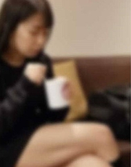 .【巨乳/素人】對自己的胸部有自卑感的剛成年的專科生，接受成人的性教育