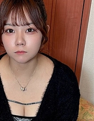 ♀193 大胸晃動陰毛濃密的小美ちゃん19歲♡ 剛成年的火辣身材，聖誕夜內射♡ ★特典為無碼