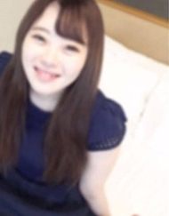 .【自拍性愛】在攝影師招募的公告板上找到的女孩，和她在出差地點進行了自拍性愛。對一個豐滿白皙身材的年輕女孩內射。