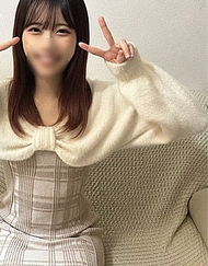 .【初】※有早期購買特典　20歲正統派美女。一旦抓住就不放的腰部動作，讓小弟弟進入暴走模式！美乳狂吸舔弄/即使多次痙攣也不停止的活塞運動