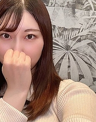 清晰感♡美臀♡未處理陰毛♡在郵局工作的繪梨香ちゃん♡人生首次生插入♡多次激烈高潮♡大量內射性愛♡