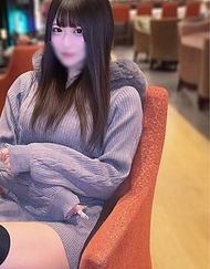 ※㊗恭喜成年【初・無】與朋友的性愛錄影散布。膝上襪美臀的身體令人難以自制，興奮不已直至深處射出。。。