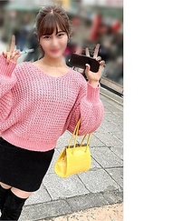 【意想不到！噴湧而出的高潮】粉紅乳頭的超美乳女大學生・22歲 被過於激烈的巨粗肉棒生抽插完全墮落成雌性⇒連續高潮噴水的內射SEX