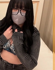 在新宿撿到的站街女子，被騙以為是形象影片而進行性愛錄影並內射 IMEDAMAFC2