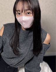 初次拍攝！【無碼】【中出】經驗人數少且對男友一心一意的美女被NTR。比男友的還要舒服的濕潤小穴被中出。水著的曬痕超誘人。※有特典。