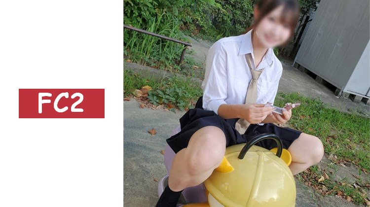 天然G罩杯的業餘樂團美女主唱。擁有透明感十足美麗的女孩在學生時代的制服中出珍藏影像。