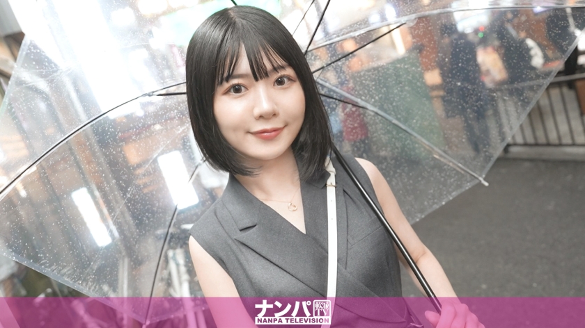 黑髮短髮女孩在酒吧被搭訕！！每次被撫摸頸部時，私處都會緊縮！！身為抖M的她超愛那話兒！！最後在口中發射並吞下！！ 真實搭訕，首次拍攝。2212