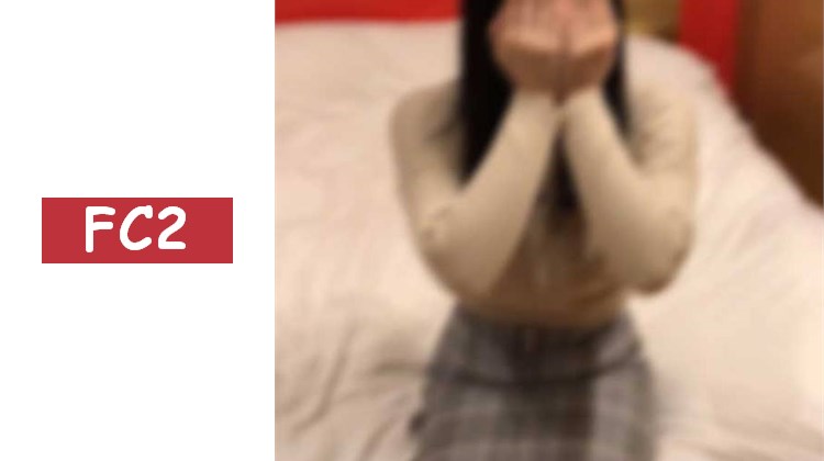 .【素人個人拍攝】E罩杯20歲，體育會系啦啦隊女孩，在泳池鍛鍊出的身材，搭配充滿誘惑的緊身裙，穿著衣服直接進行性愛