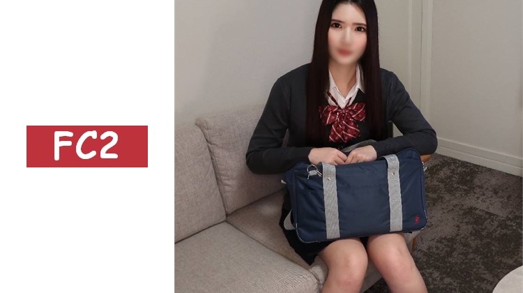 . 無修正＜黑長髮美肌清純系女孩＞性經驗僅有前男友一人！半年沒做！脫掉保險套深入陰道生插入➡呻吟不停的抖M小穴內射！