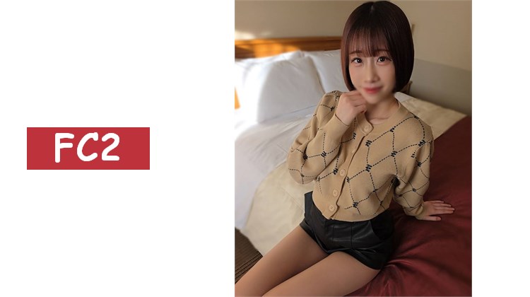 【無修正】超騎乘位～這太誇張了！！乳頭和陰蒂都直立～對心儀的美女露美醬愛到不行，首次拍攝！！