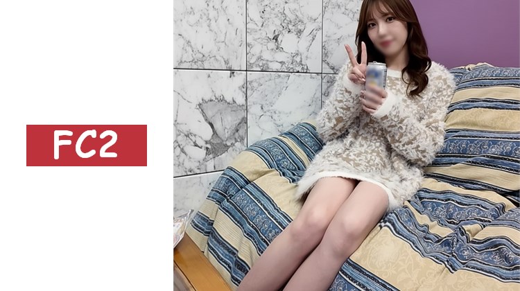 【初次拍攝】氣質高雅且直率的模特兒身材美女。「又要去了！」抓住纖細的腰部猛烈抽插導致潮吹，敏感度極高立即高潮的陰道連續痙攣。愛液滿溢的陰道深處大量中出。